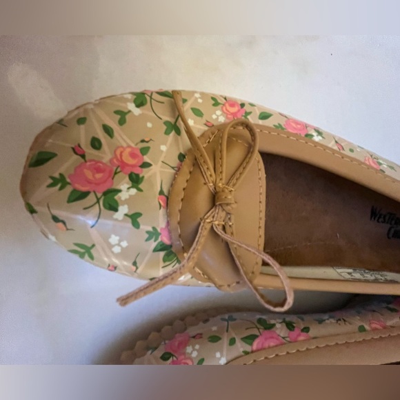 Western Chief Size 10 Geo flora skimmers water resistant slip on shoes - Picture 8 of 8